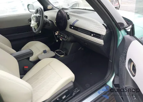 2025 Mini Convertible Cooper S z USA, uszkodzony, nr VIN WMW23GX05S2X03029